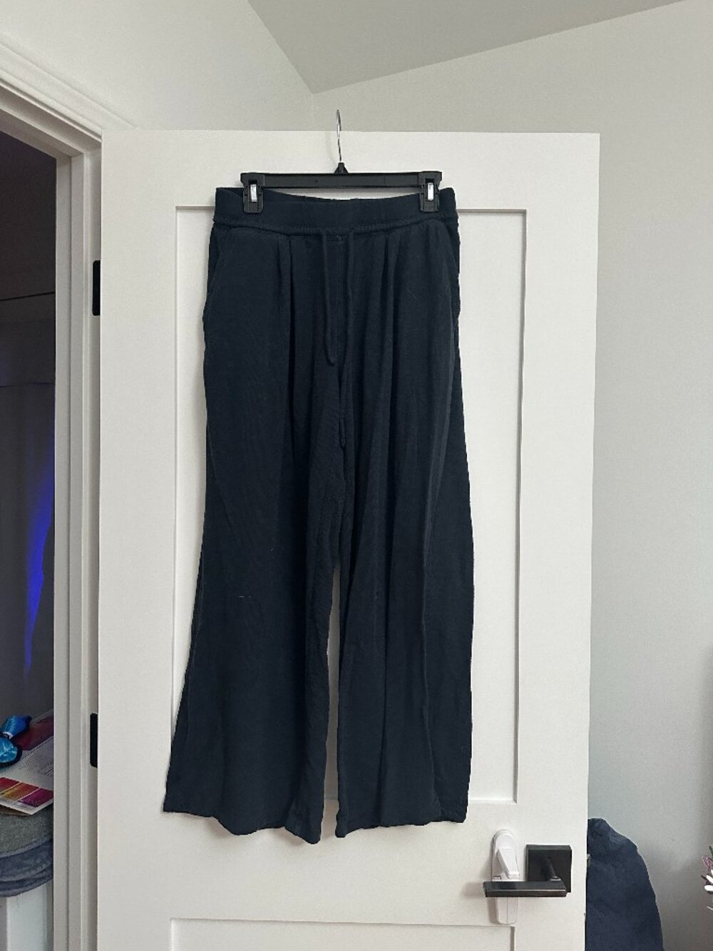 last chance - Daily Practice Anthropologie Cropped Sweatpants Black Size Small